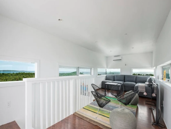 Luxurious Beachfront Estate in Eleuthera